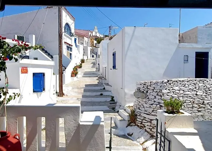 Cycladic Maisonette *