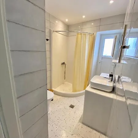 Cycladic Maisonette Kitnos