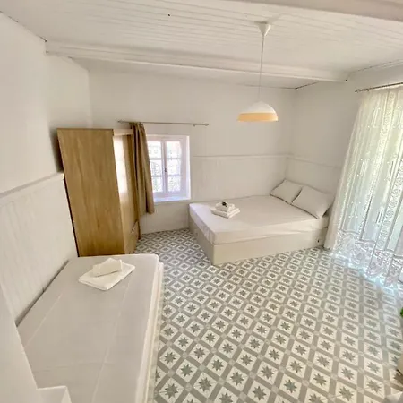 Cycladic Maisonette *